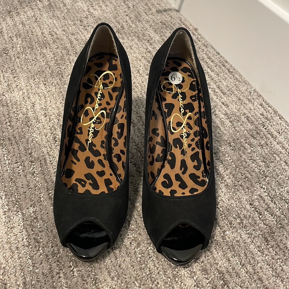 Jessica Simpson genuine suede open toe pumps
